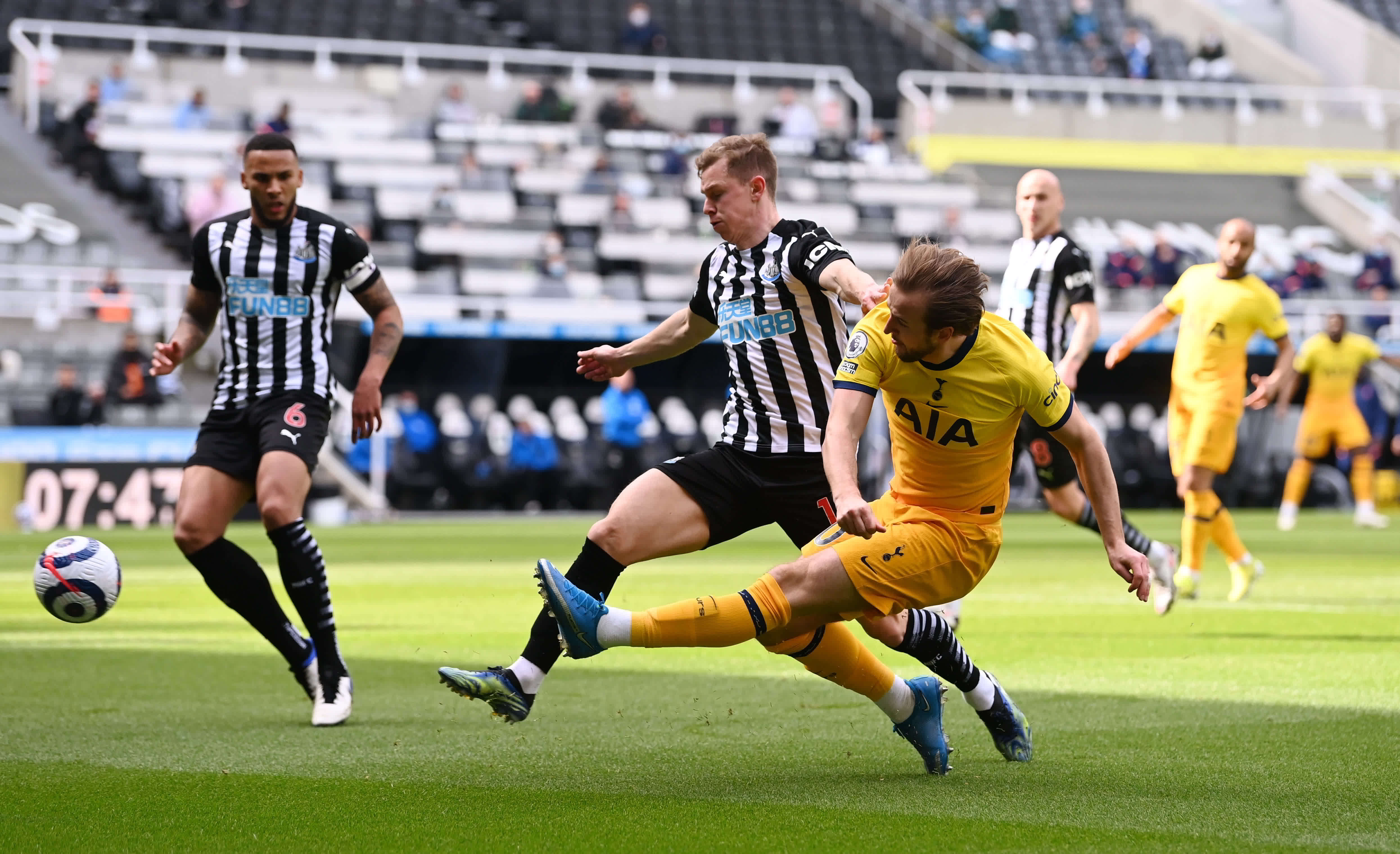 德甲：科隆逆转战胜柏林联盟 避免提前降级