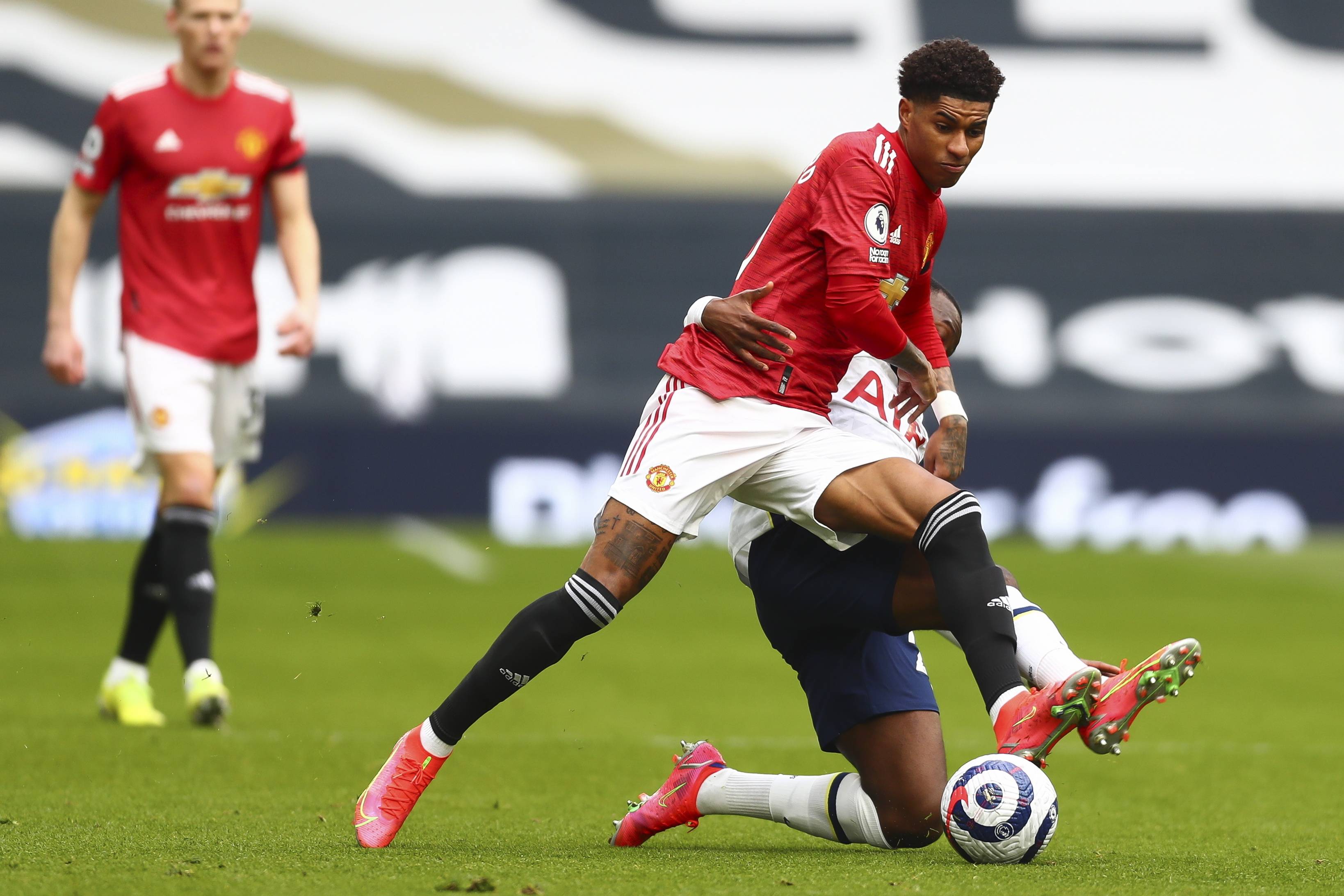 给全球观众 给全球观众